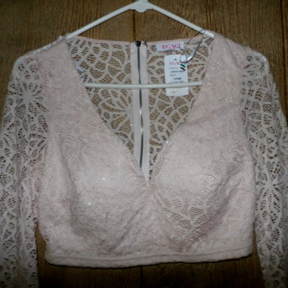 NWT   A'gaci blush pink cropped crochet lace Lg